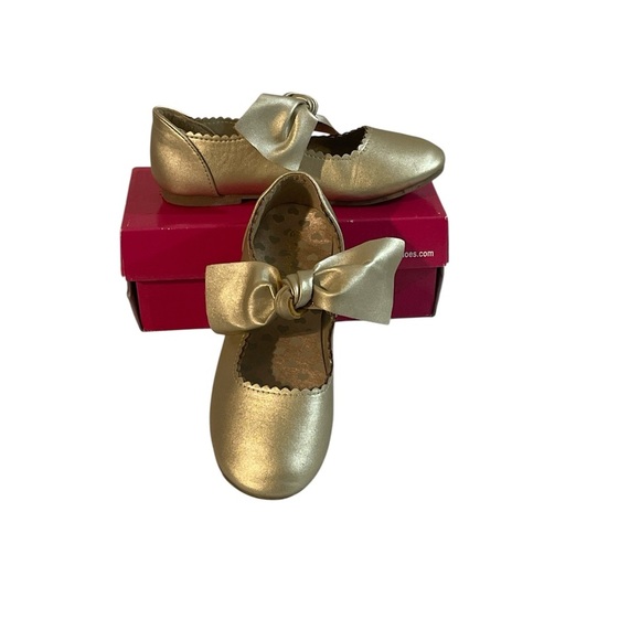 Dream Pairs Gold Kids Dress Shoes with Bow - Picture 2 of 7